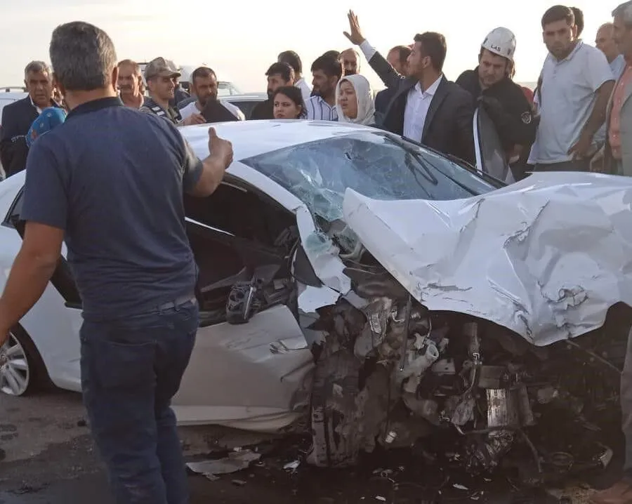 Ehliyetsiz Surucu Kazaya Karisti 6 Kisi Yaralandi 1