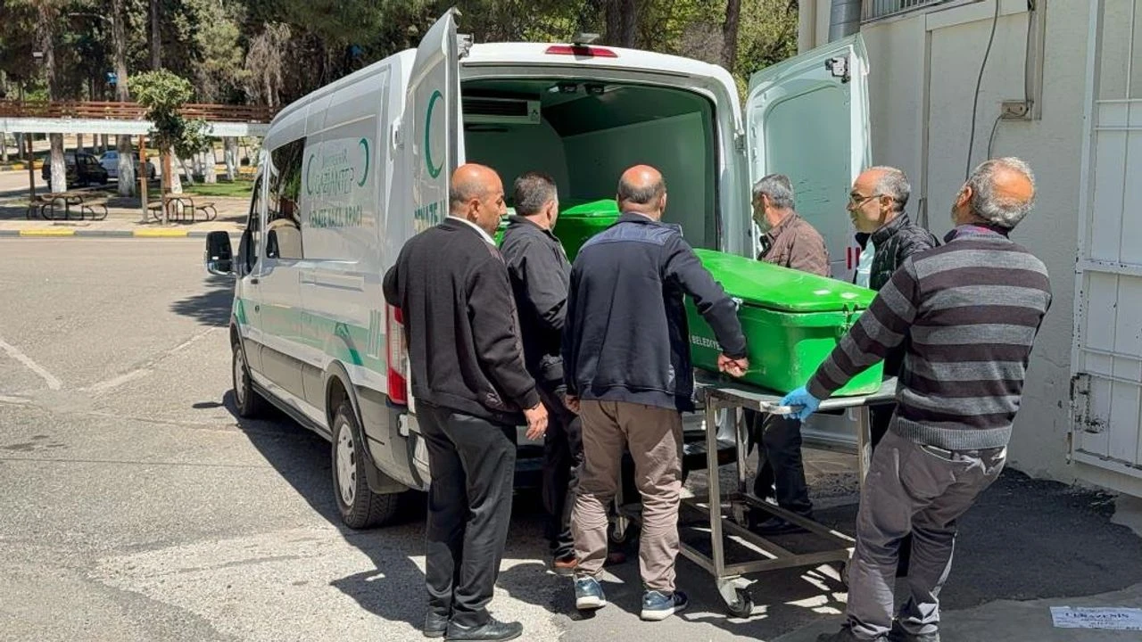 Husumetlisi Tarafindan Pompali Tufekle Vurulan Adam Hayatini Kaybetti 1