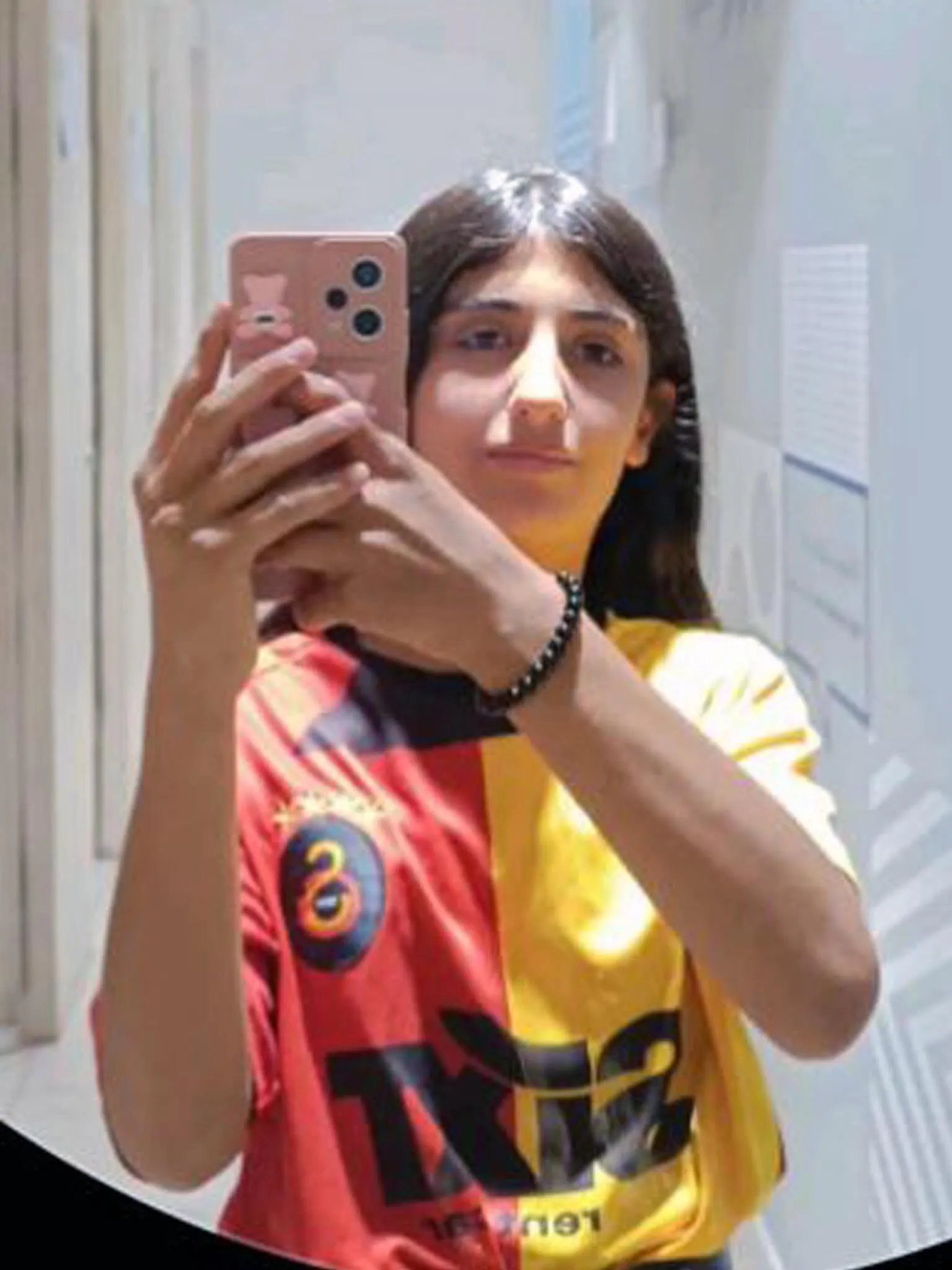 Silahla Vurulan 14 Yasindaki Kiz Cocugu Oldu 1