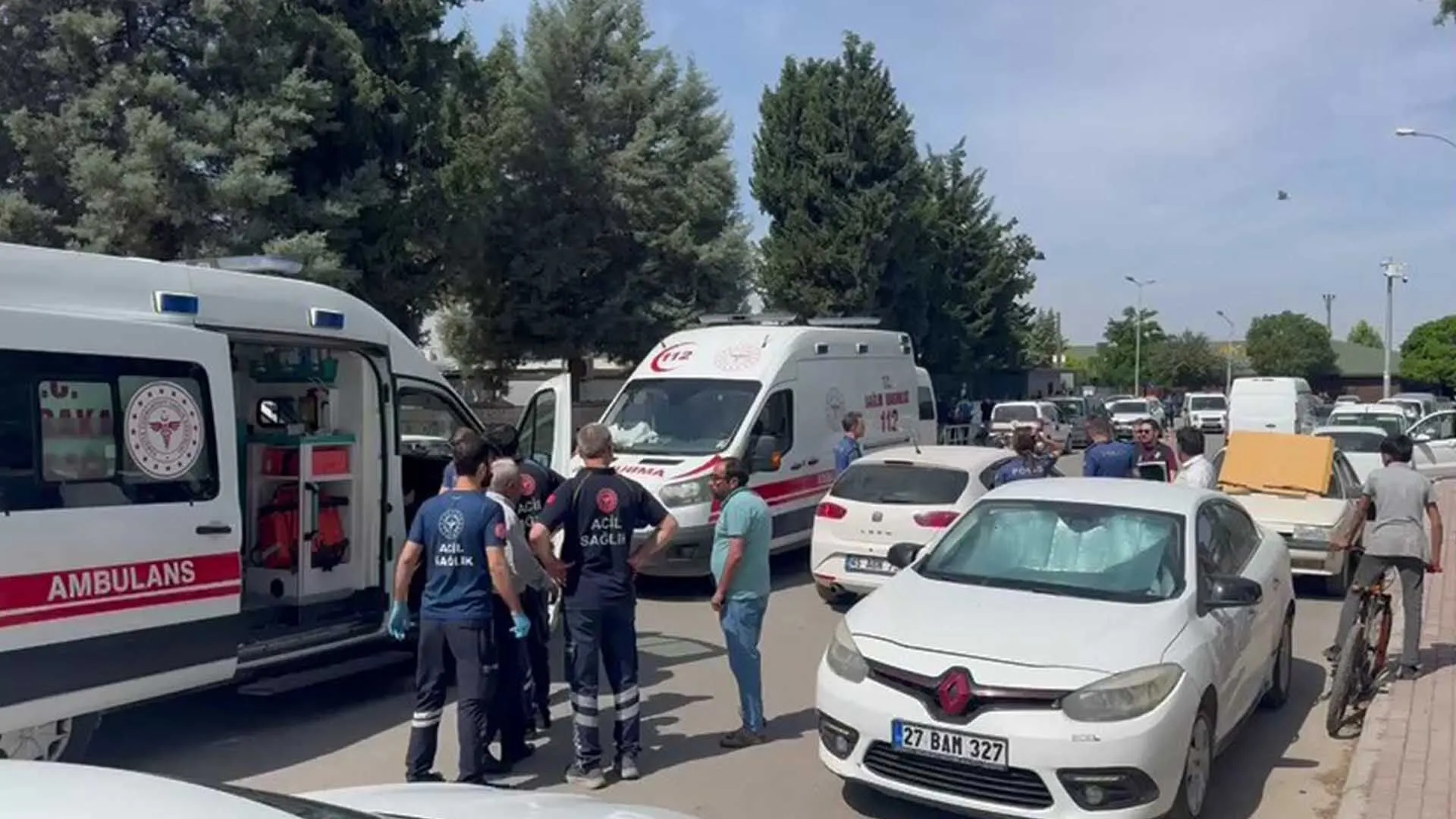 Adliye Onunde Akraba Aileler Kavga Etti 5 Yarali 7 Gozalti 3