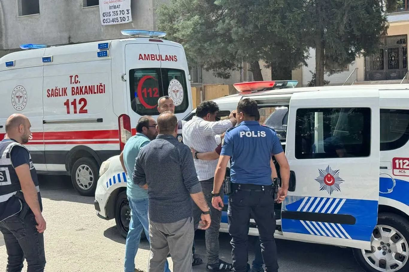 Adliye Onunde Akraba Aileler Kavga Etti 5 Yarali 7 Gozalti 4