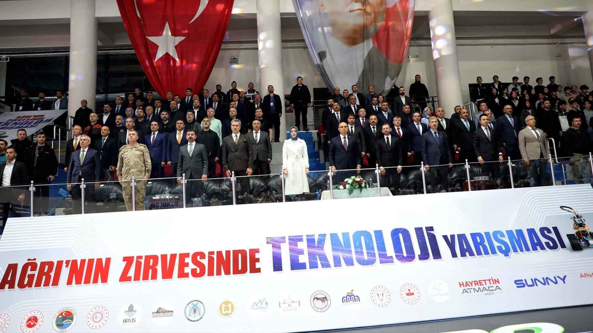 Bitlis Bi̇lsem, Ağrı'nın Zirvesinde Teknolojiyle Parladı