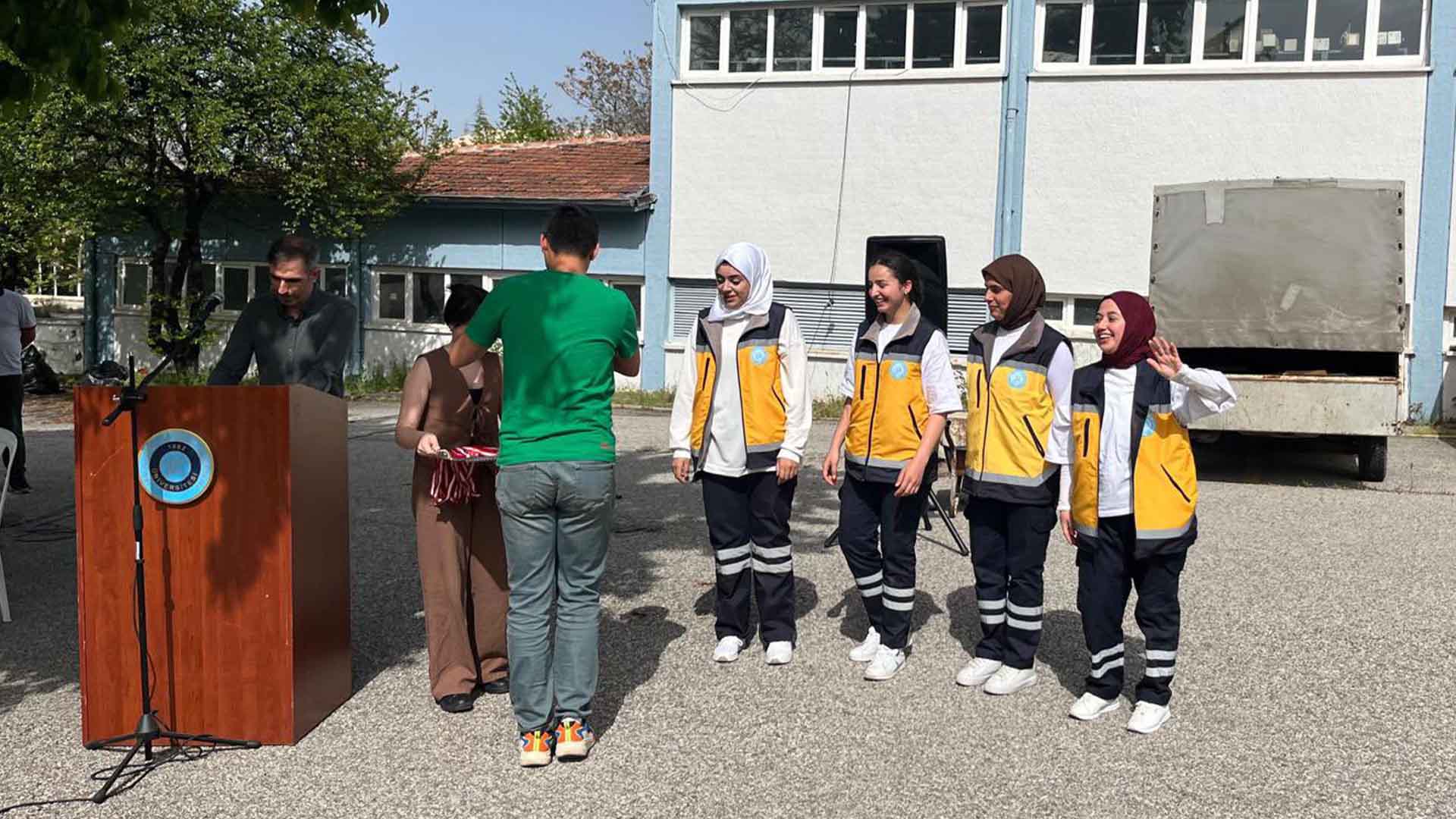 Bitlis Eren Üniversitesi Öğrencilerinden Tralli̇ Travma Rallisi’nde Büyük Başarı 2