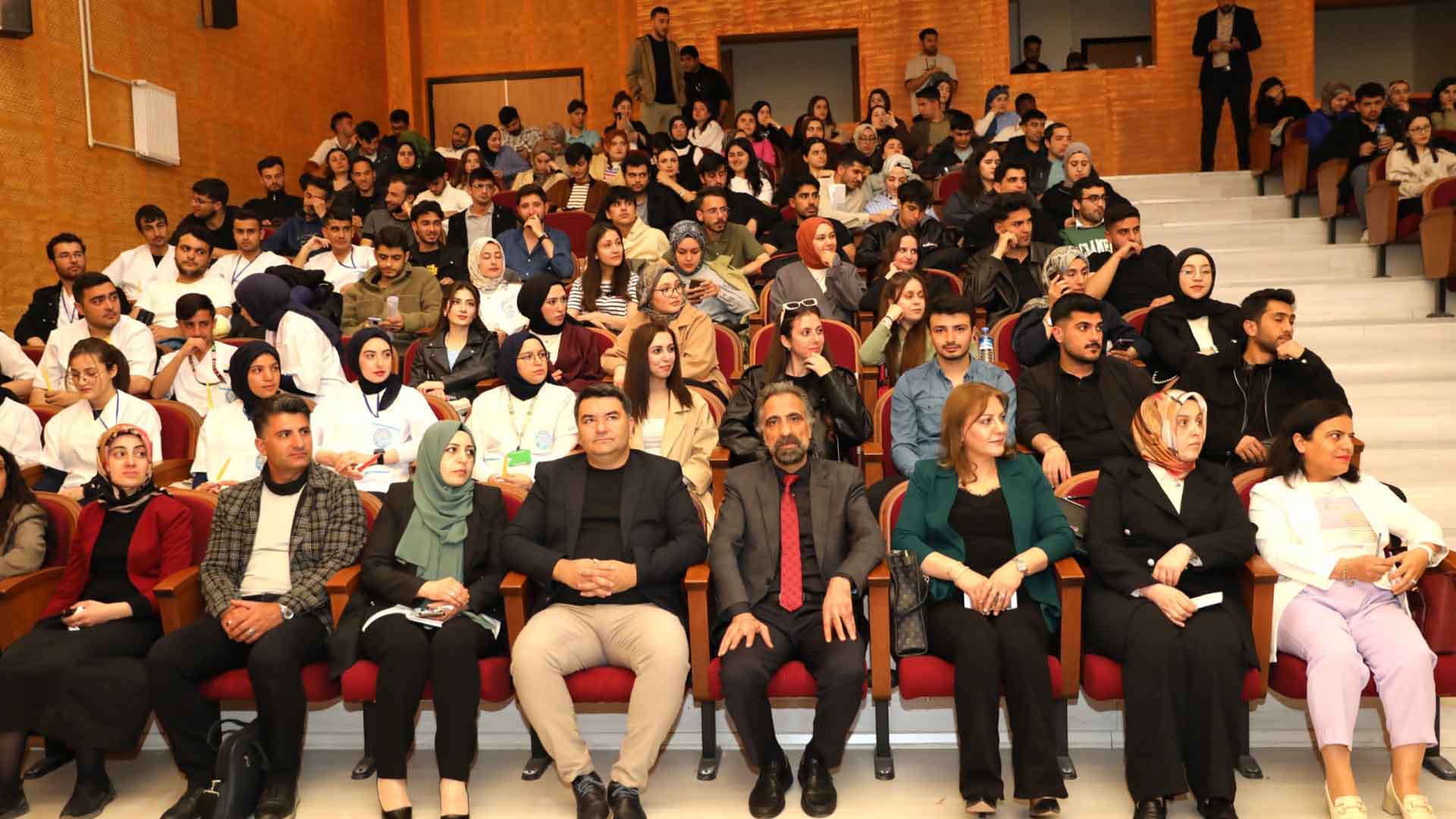Bitlis Eren Üniversitesi’nde Hemşirelik Haftası Coşkuyla Kutlandı 5