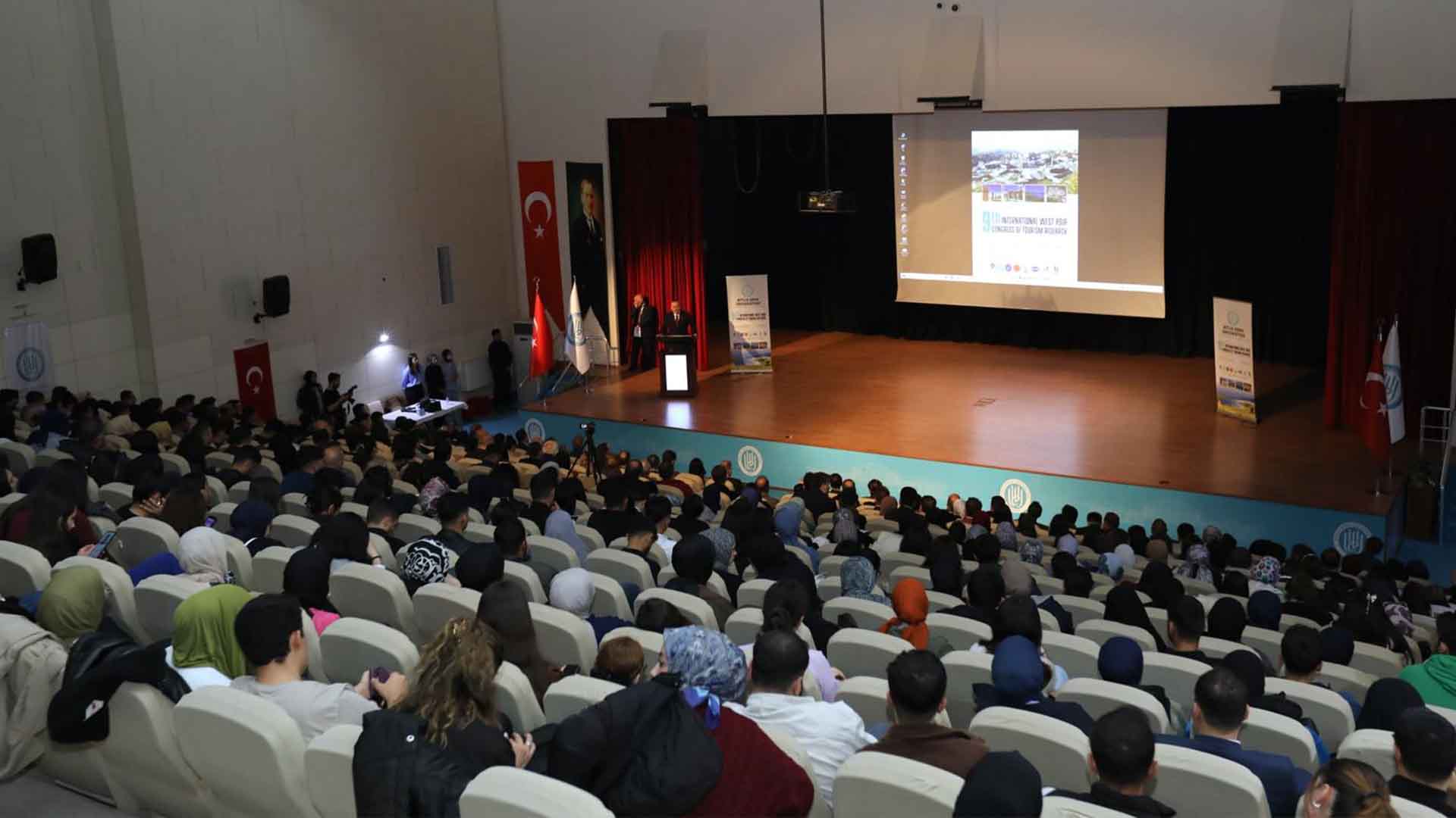 Bitlis Eren Üniversitesi’nde Uluslararası Turizm Zirvesi Başladı 3