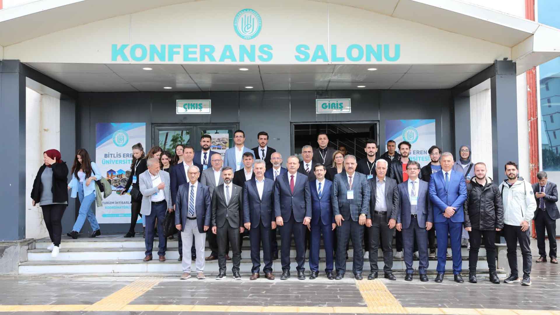 Bitlis Eren Üniversitesi’nde Uluslararası Turizm Zirvesi Başladı 4