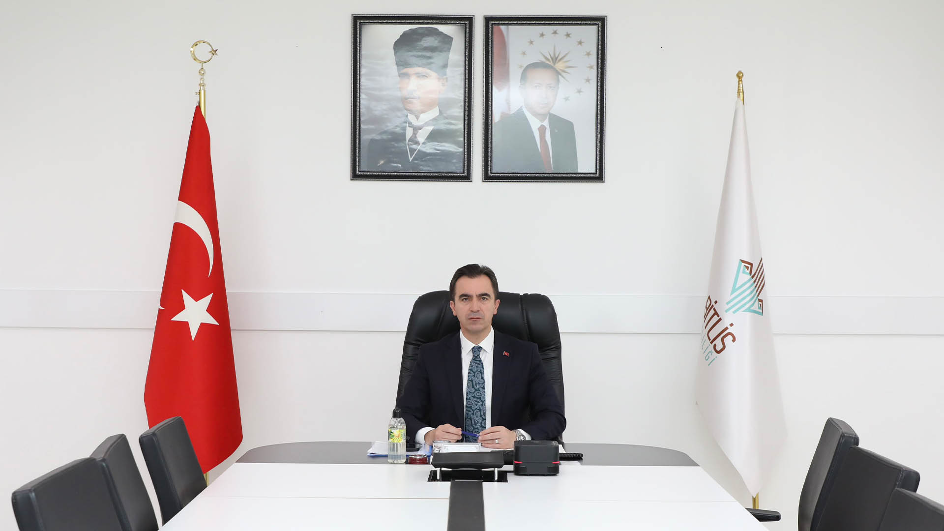 Bitlis Valisi Karakaya, İçişleri Bakanı'nın Güvenlik Toplantısına Katıldı