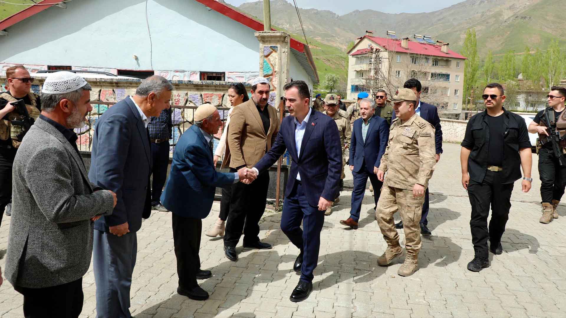 Bitlis Valisi Karakaya’dan Ünaldı Ve Arıdağ Köylerine Ziyaret 6