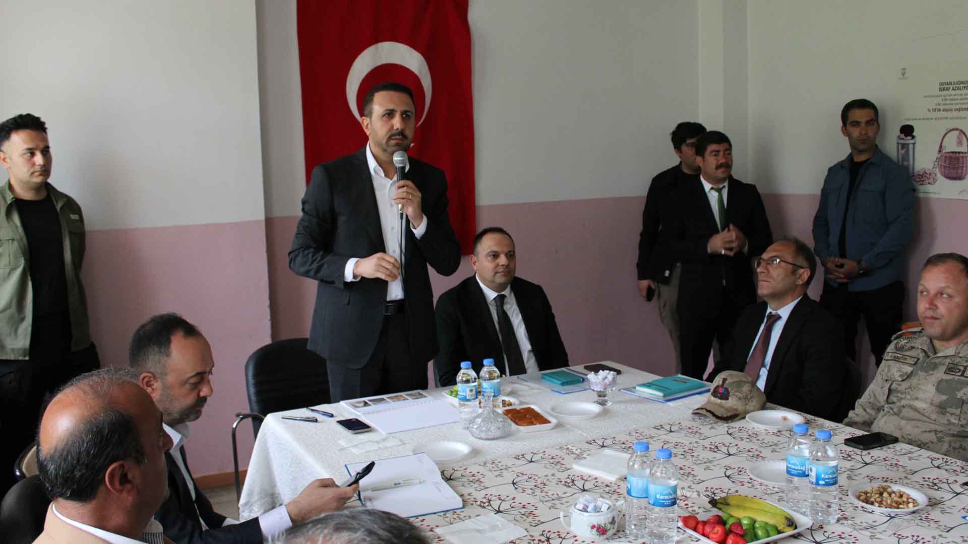 Bitlis'te Muhtarlar Bölgesel Toplantıda Buluştu 1