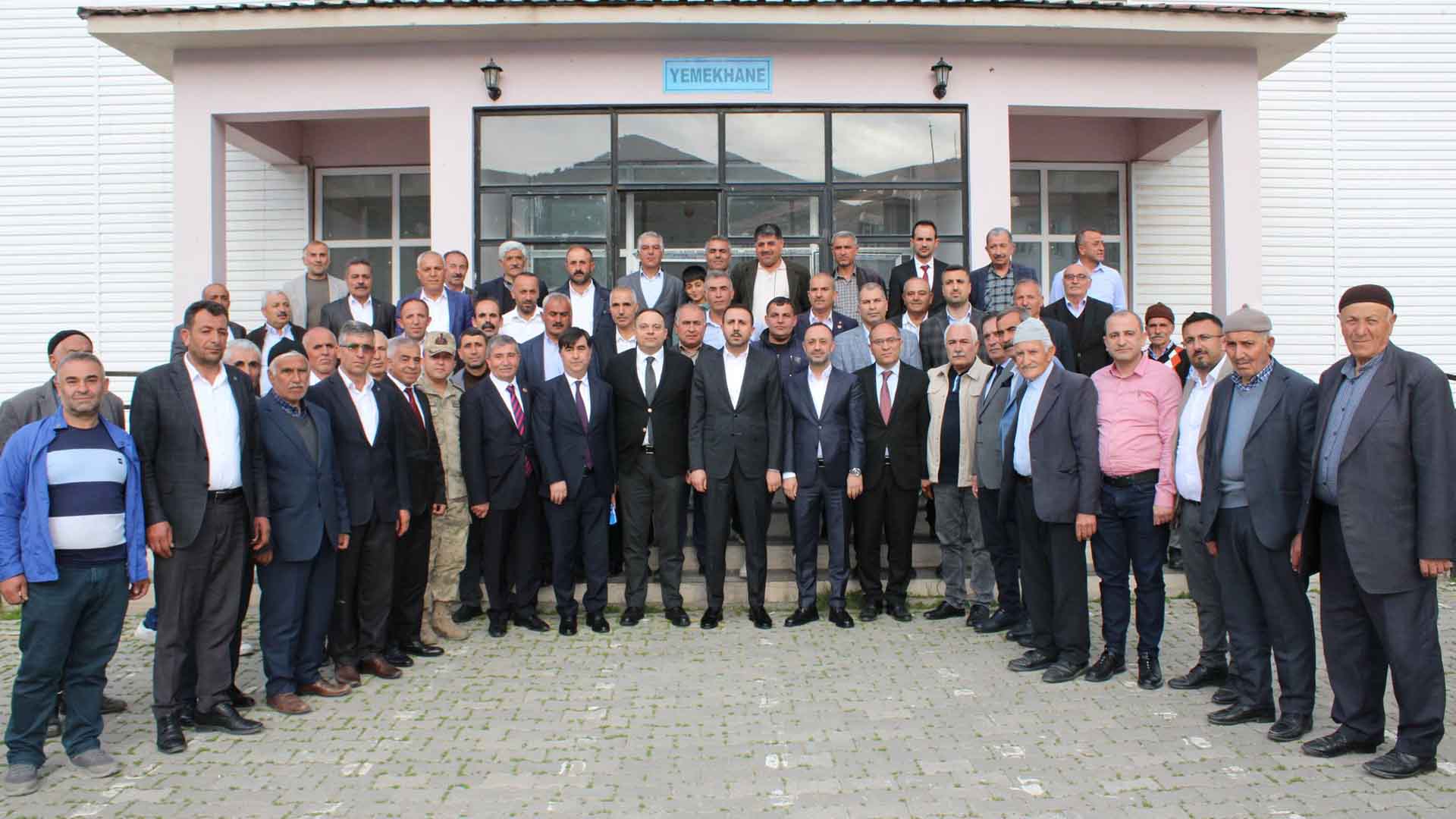 Bitlis'te Muhtarlar Bölgesel Toplantıda Buluştu 3
