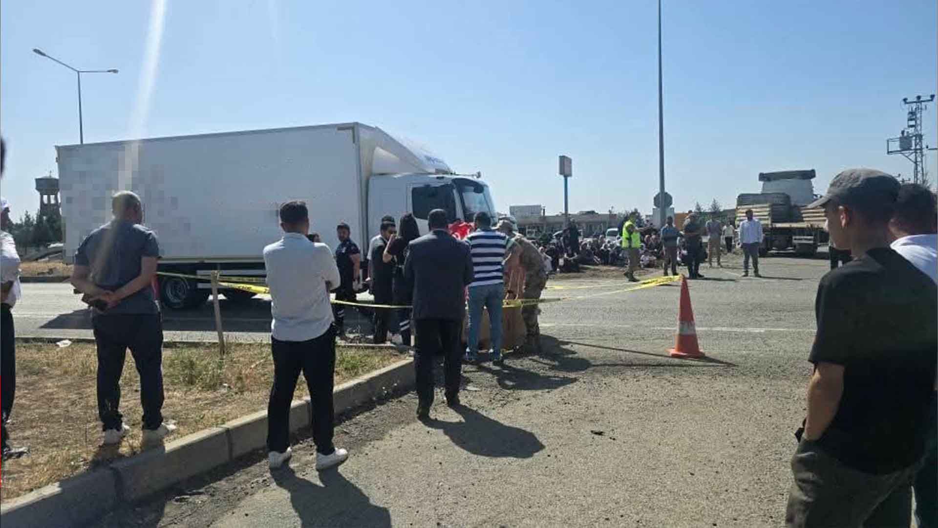 Kamyonetin Çarptığı Lise Öğrencisi Hayatını Kaybetti 1