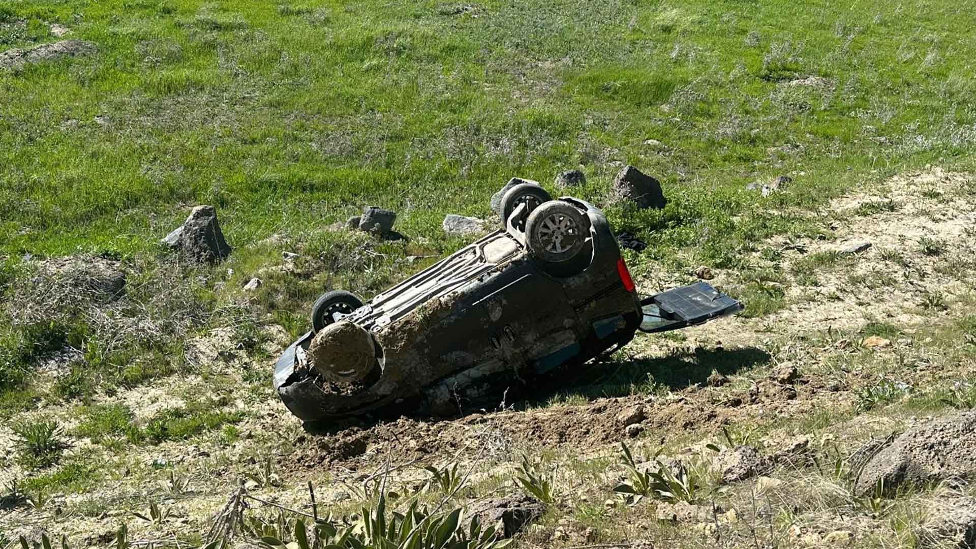 Muş Ahlat Çevre Yolunda Araç Takla Attı, 6 Kişi Yaralandı