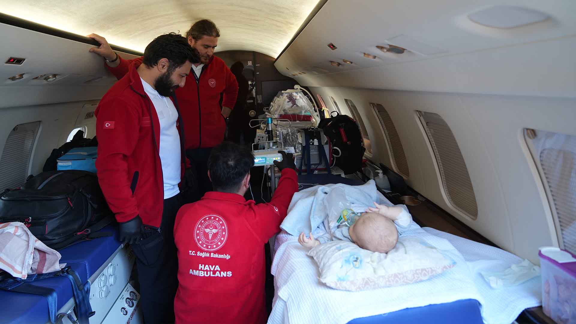 Muş’ta 7 Aylık Bebek İçin Uçak Ambulans Havalandı 1