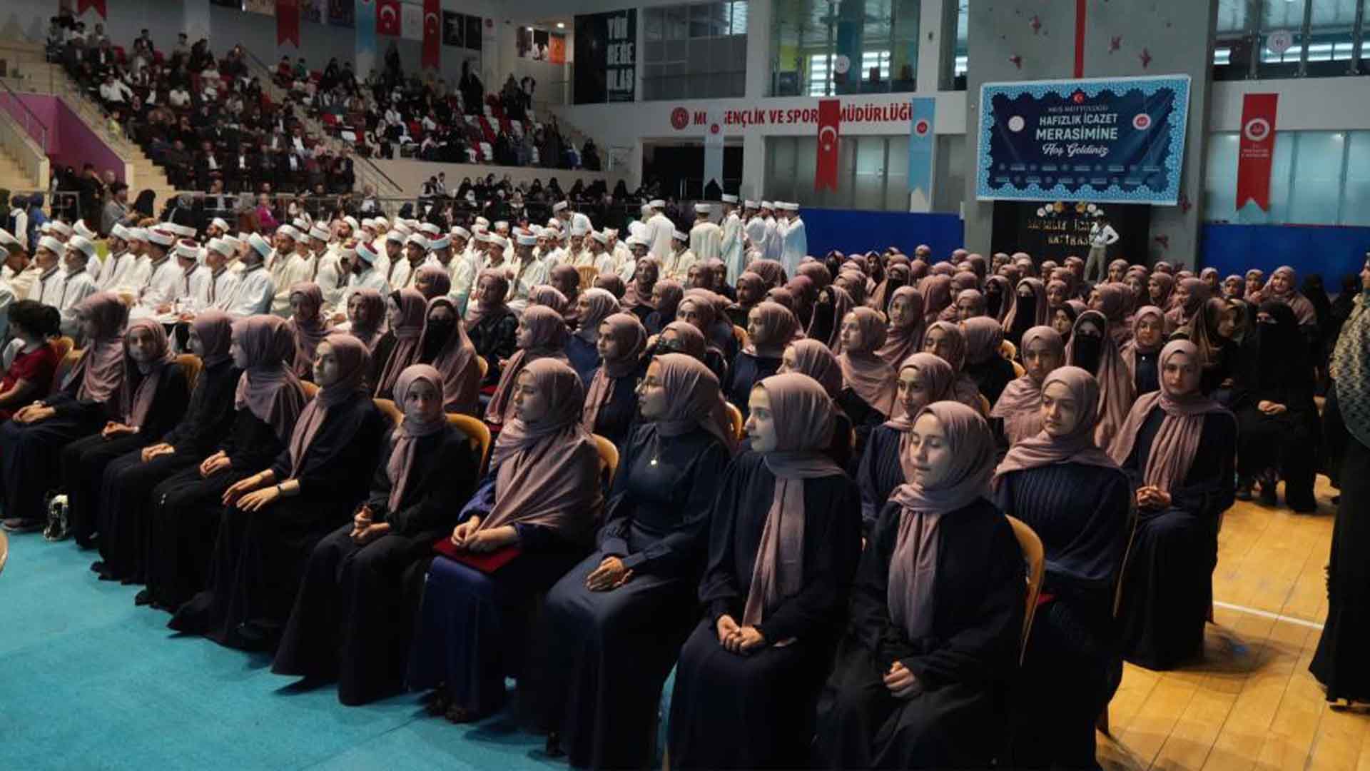 Muş’ta Hafızlıkta Tarihi Gün, 300 Öğrenciye İcazet Verildi 2
