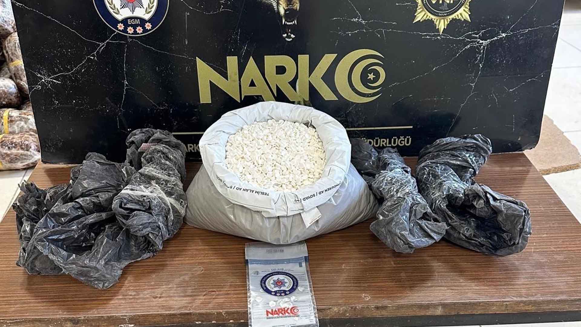 Van’da Uyuşturucuya Büyük Darbe, 147 Kilo Uyuşturucu Ve 32 Bin Hap Ele Geçirildi 3