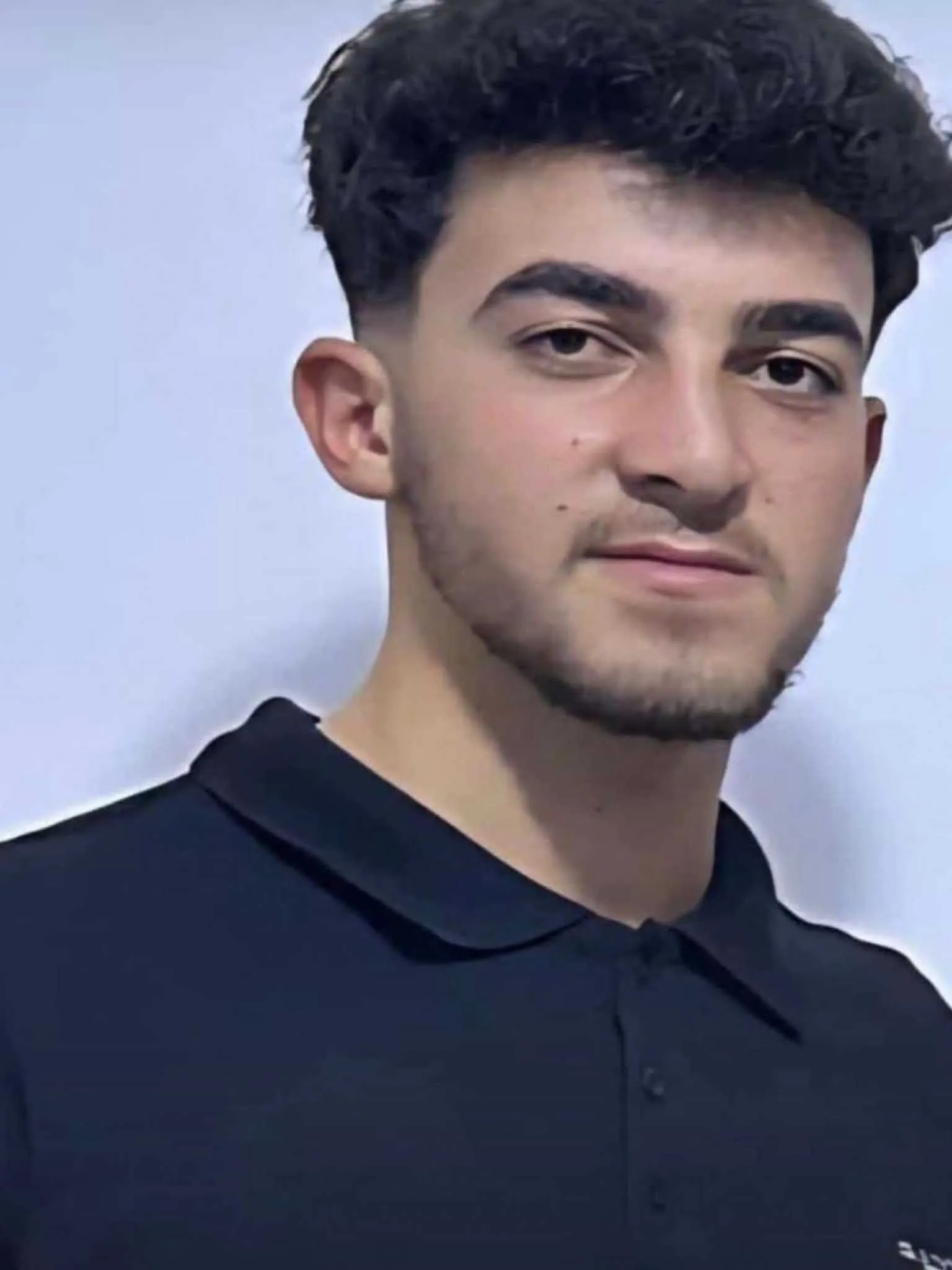 2 Farkli Olayda 3 Arkadas 6 Gun Arayla Olduler 2