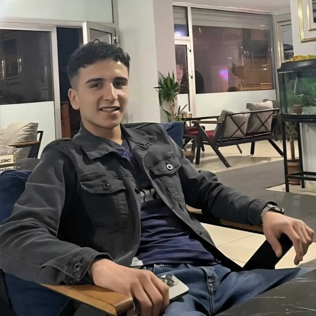 2 Farkli Olayda 3 Arkadas 6 Gun Arayla Olduler 3