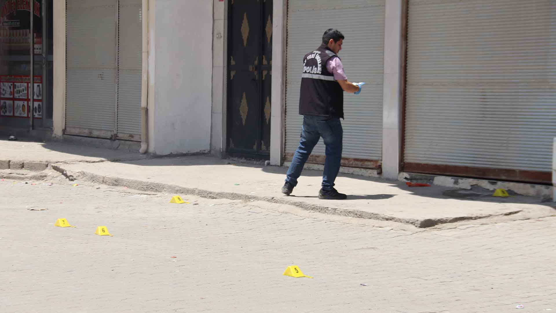 Akraba Aileler Arasında Silahlı Kavga, 1’I Ağır 6 Yaralı 2