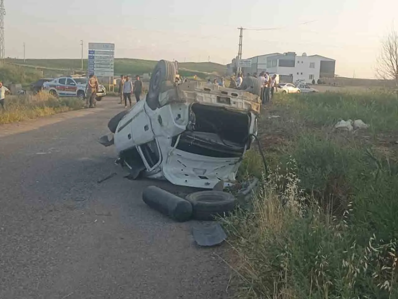 Bismilde Feci Kaza 1 Olu 1I Agir 4 Yarali 12