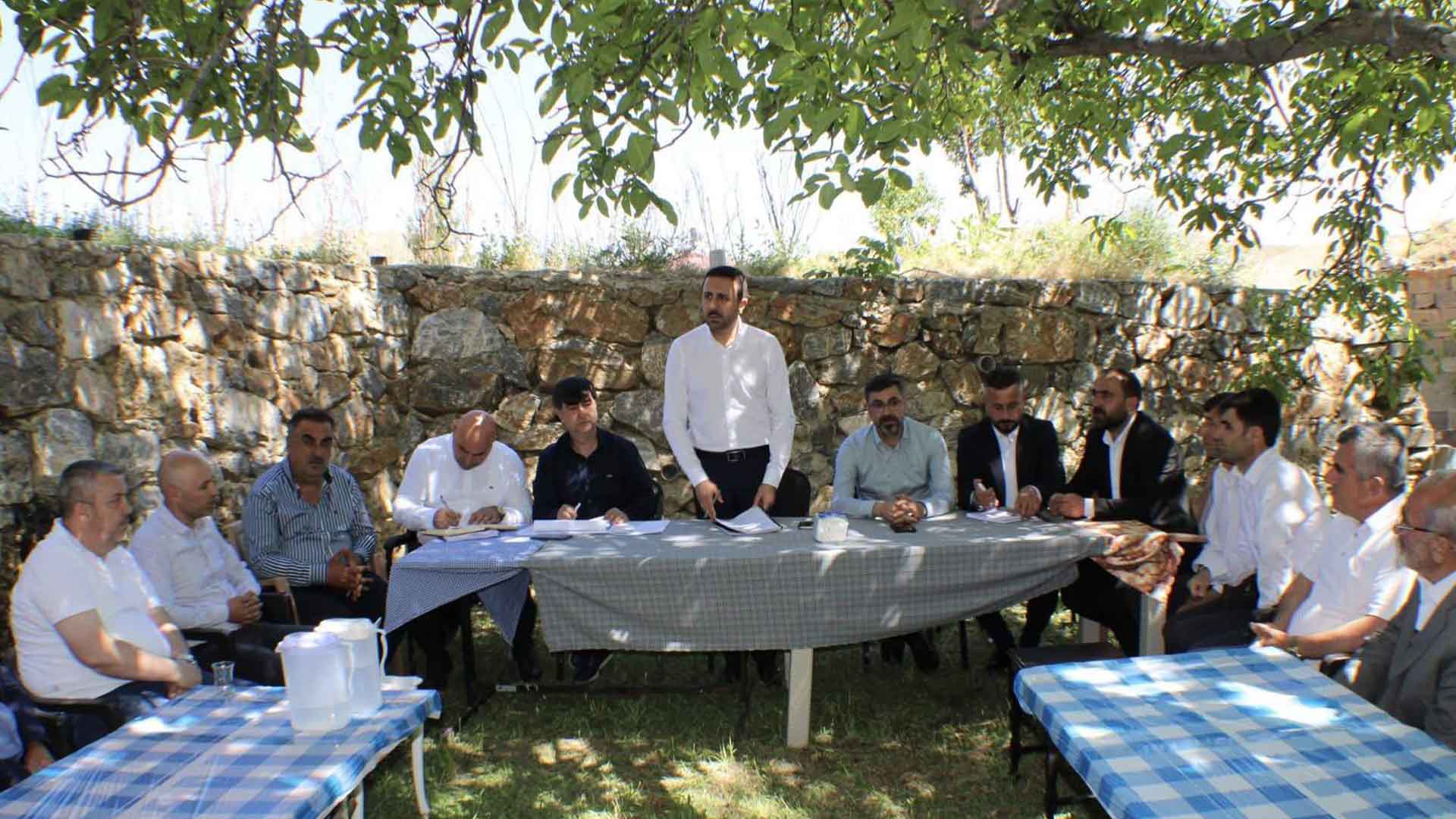Bitlis Belediye Başkanı Ve Ak Parti Teşkilatı, Merkez Köy Muhtarlarıyla Buluştu 1