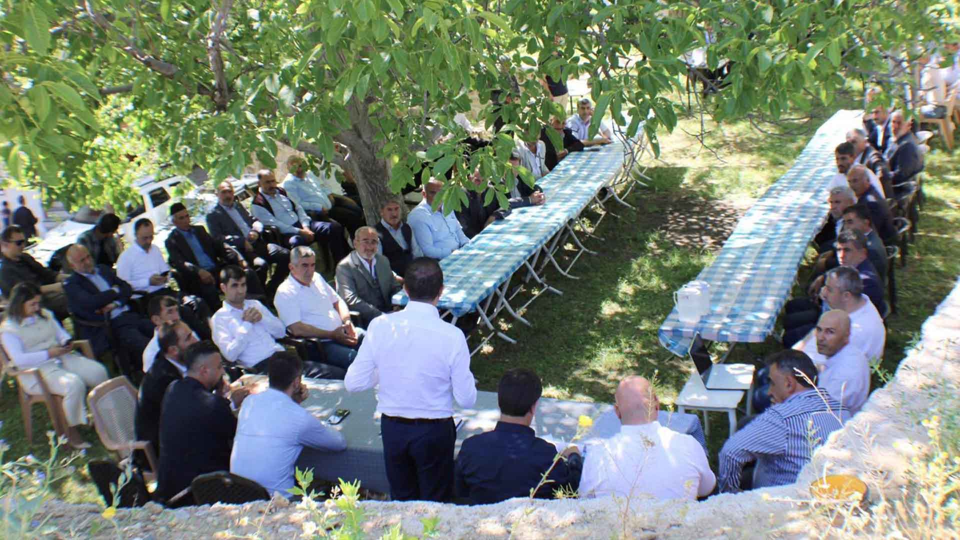 Bitlis Belediye Başkanı Ve Ak Parti Teşkilatı, Merkez Köy Muhtarlarıyla Buluştu 2