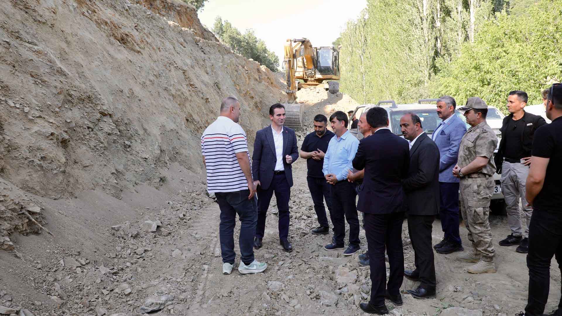 Bitlis Valisi Karakaya, Hizan’daki Yatırımları Yerinde İnceledi 1
