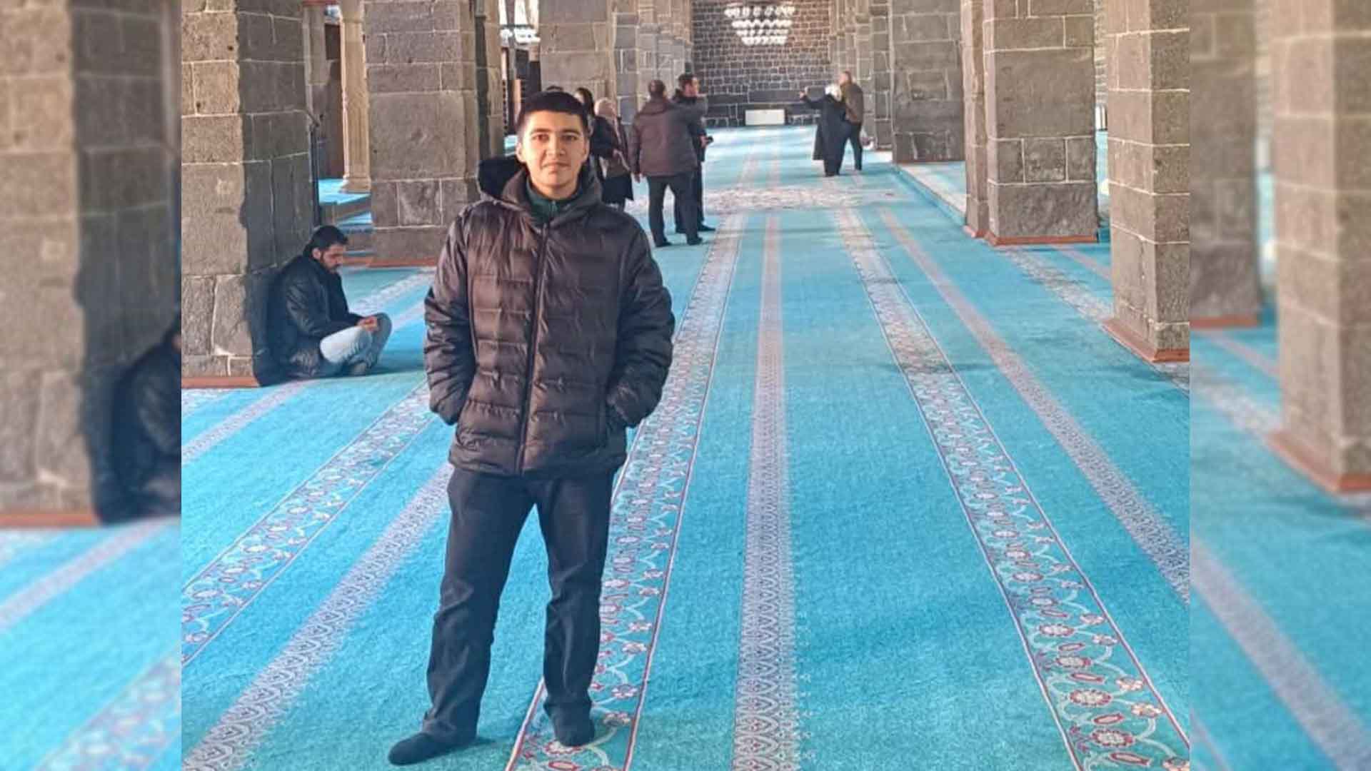 Bitlisli Hemşehrimiz 18 Yaşındaki Demirhan, Düğün İçin Gittiği İstanbul'da Hayatını Kaybetti 1