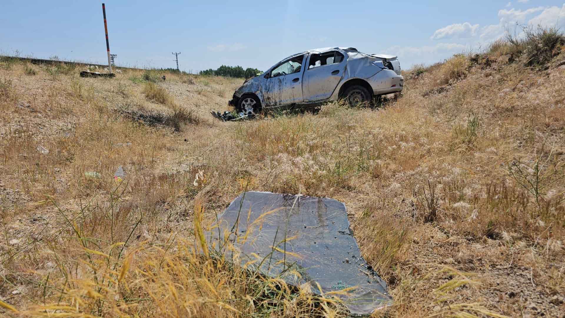 Bitlis'te Otomobil Takla Attı, 6 Kişi Yaralandı 2