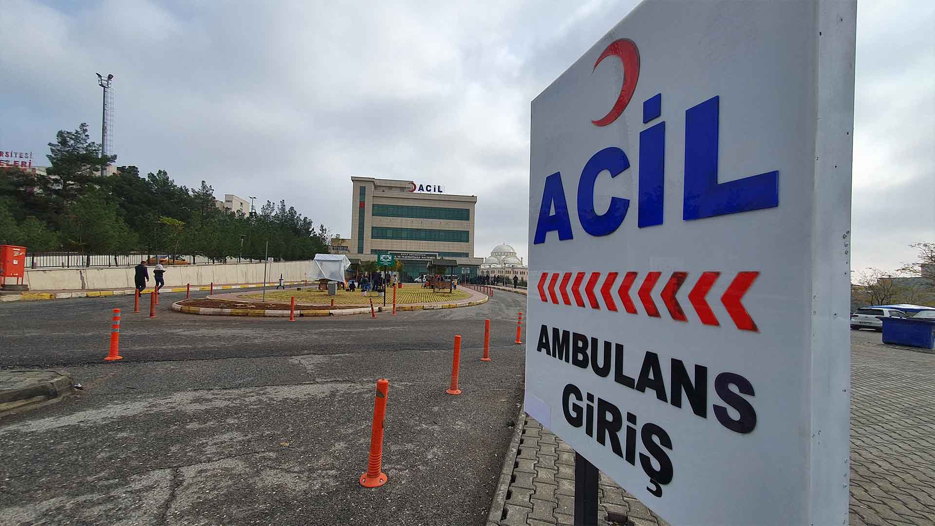 Diyarbakır’da Evinde Silahla Vurulmuş Halde Bulunan 9 Aylık Hamile Kadın Ve Bebeği Hayatını Kaybetti 3