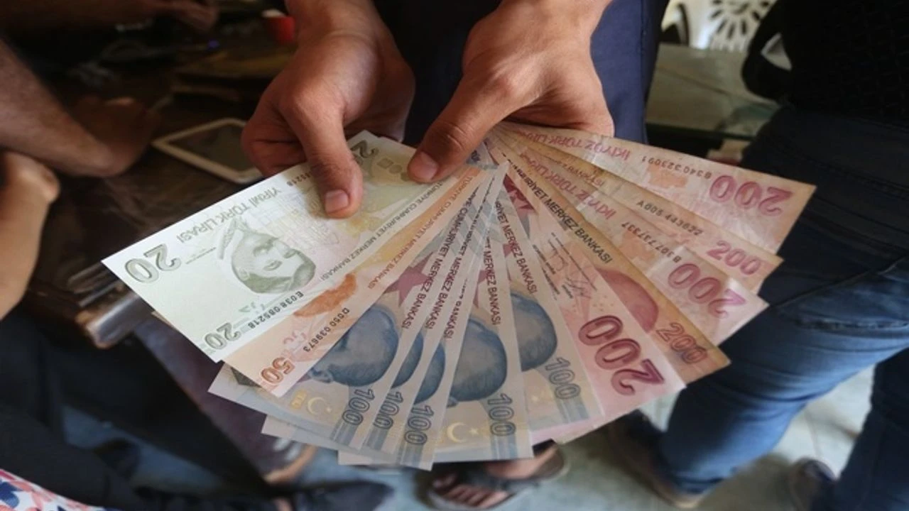 Emeklilerin Bayram Ikramiyesine Zam Gelecek Mi Bakan Isikhandan Aciklama 576A9568 1-1
