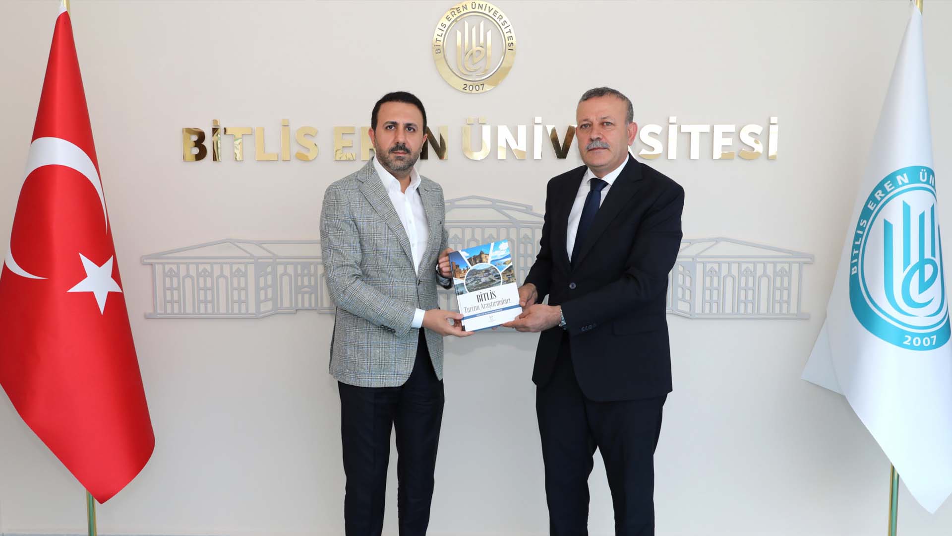 Milletvekili Bedirhanoğlu’ndan Bitlis Eren Üniversitesi Rektörüne Ziyaret 1