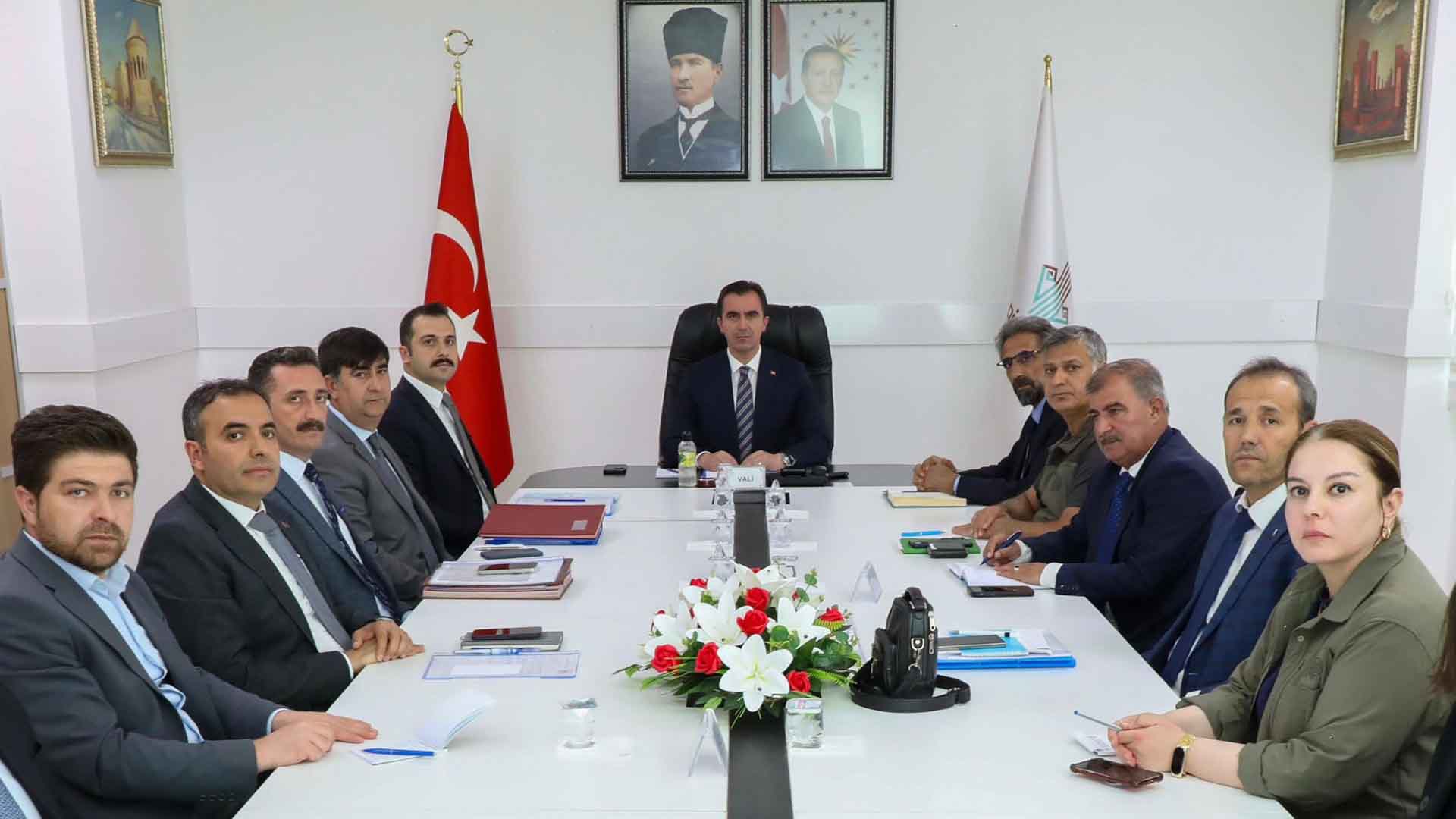 Nemrut Kalderası İçin Kritik Toplantı, Doğal Yapının Korunması Ve Sürdürülebilir Kullanım Masaya Yatırıldı 3