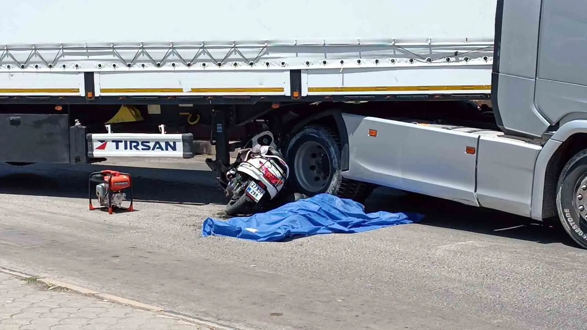 Tirin Carptigi Motosikletteki 2 Kisi Oldu 5