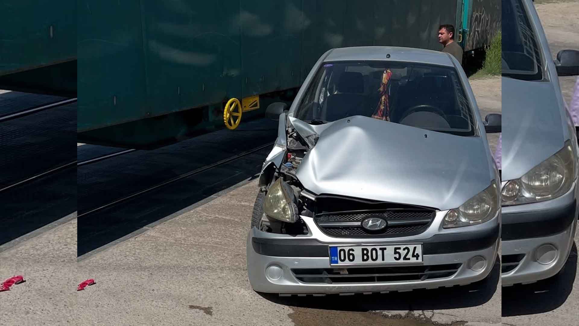 Van’da Tren Otomobile Çarptı, 1 Kişi Yaralandı 1