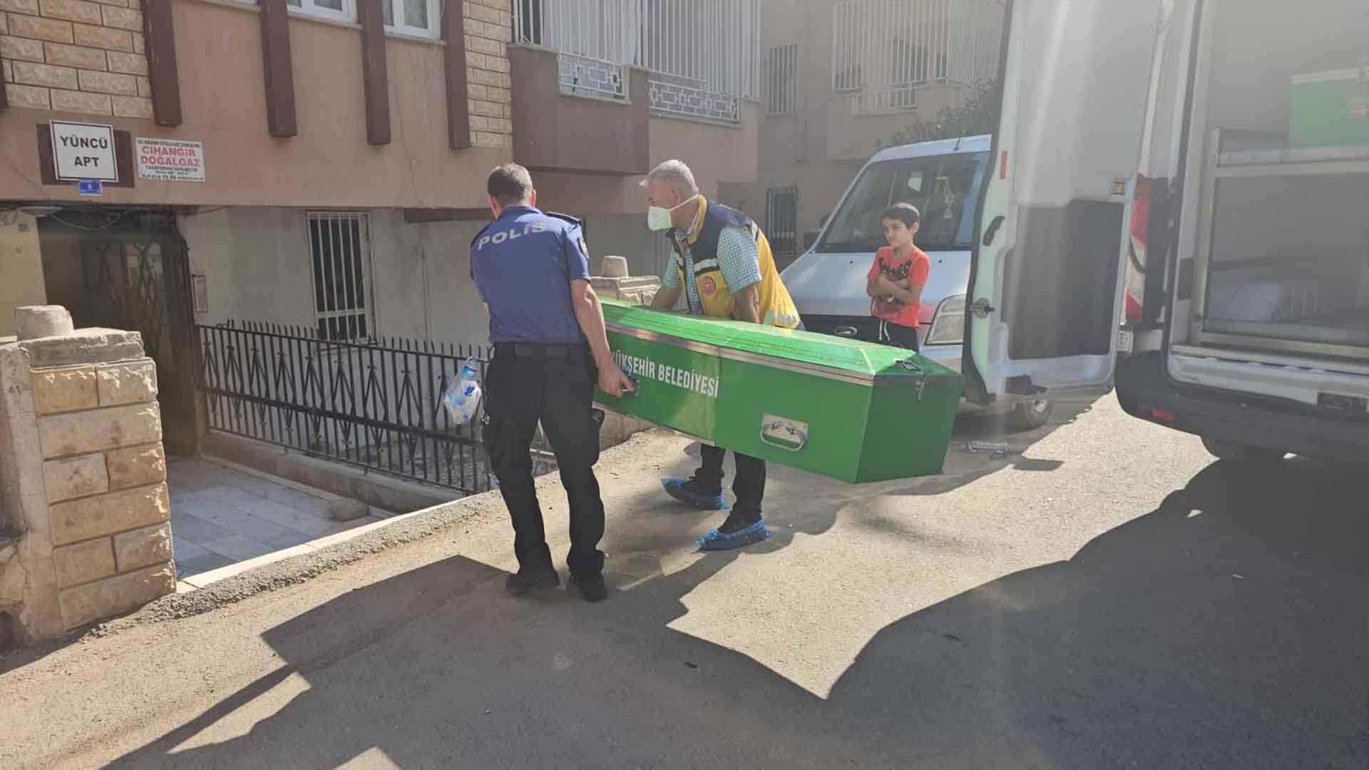 28 Yaşındaki Genç Adam Evinde Ölü Bulundu