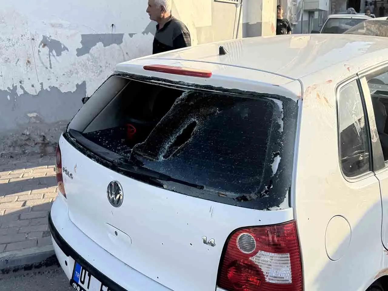 Akraba Aileler Arasinda Tas Sopa Ve Silahli Kavga 8 Yarali 8