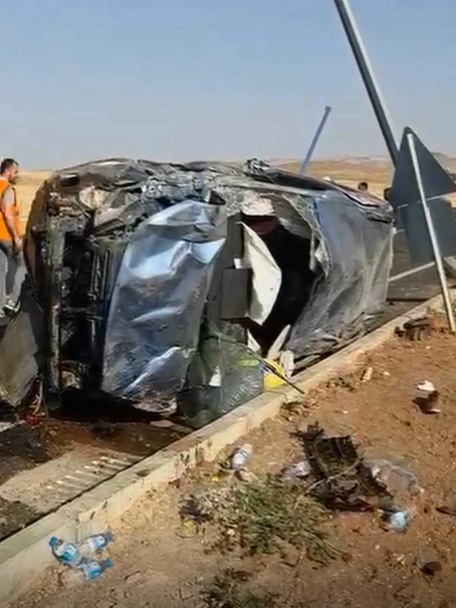 Batmanda Hafif Ticari Arac Elektrik Diregine Carpti 2 Olu 4 Yarali 2