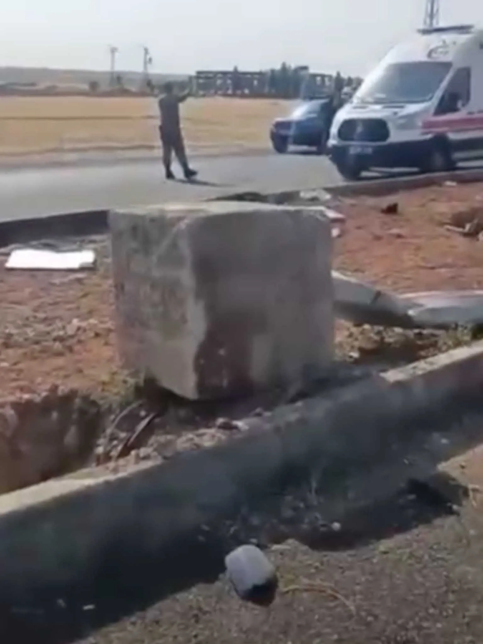 Batmanda Hafif Ticari Arac Elektrik Diregine Carpti 2 Olu 4 Yarali 6