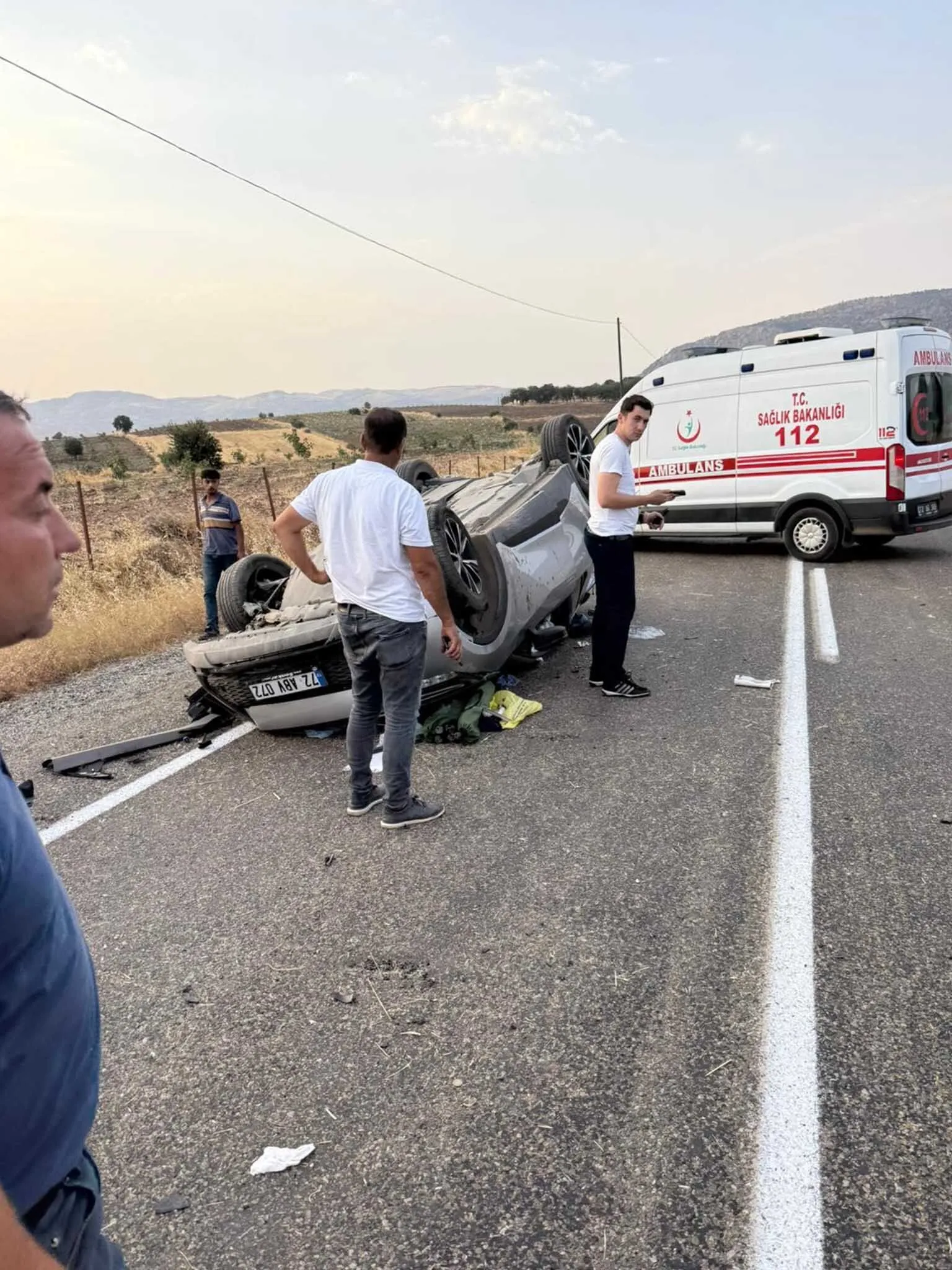 Batmanda Otomobil Takla Atti Surucusu Agir Yaralandi 2