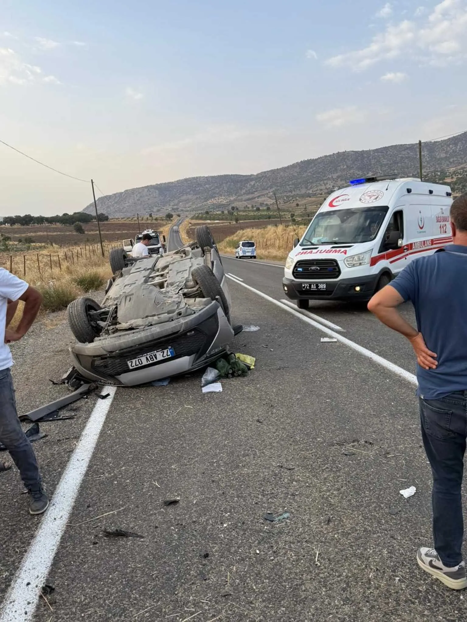 Batmanda Otomobil Takla Atti Surucusu Agir Yaralandi 3