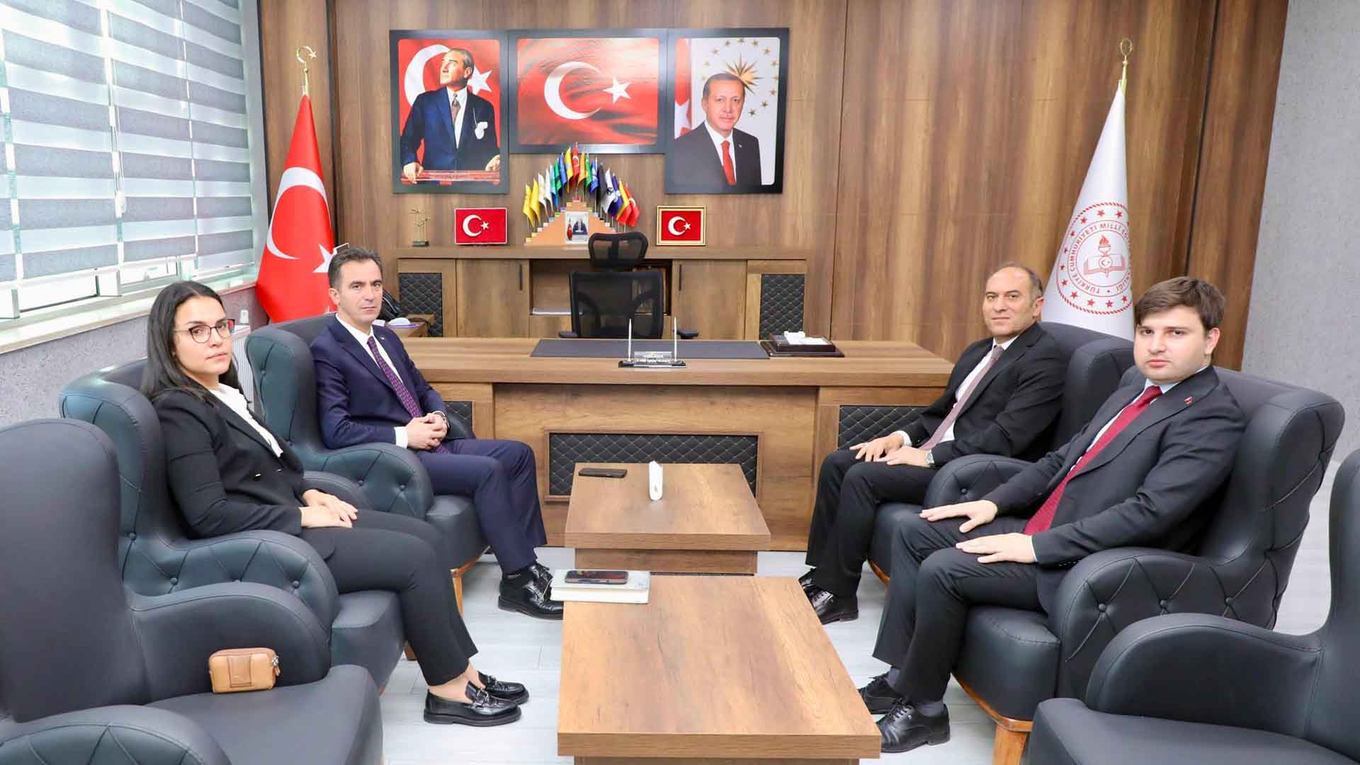 Bitlis Valisi Karakaya’dan Eğitim Yatırımlarına Tam Destek 1