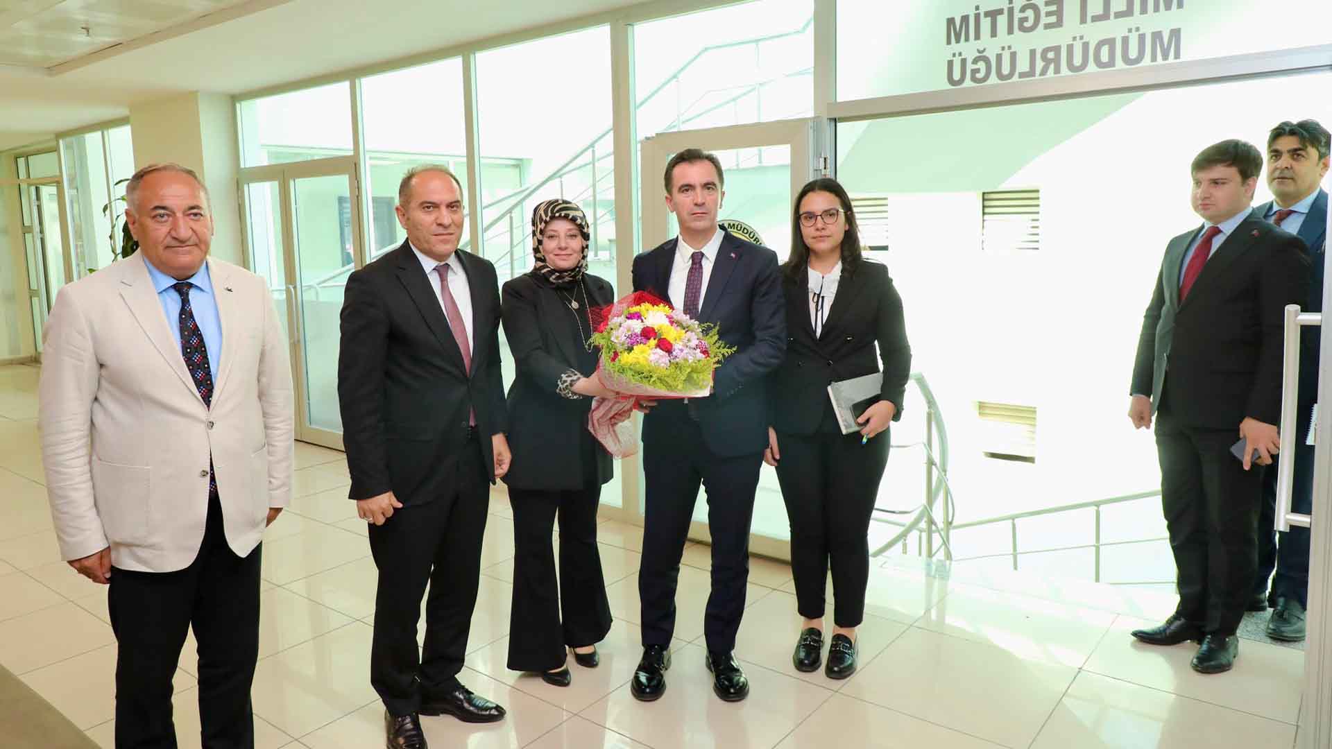 Bitlis Valisi Karakaya’dan Eğitim Yatırımlarına Tam Destek