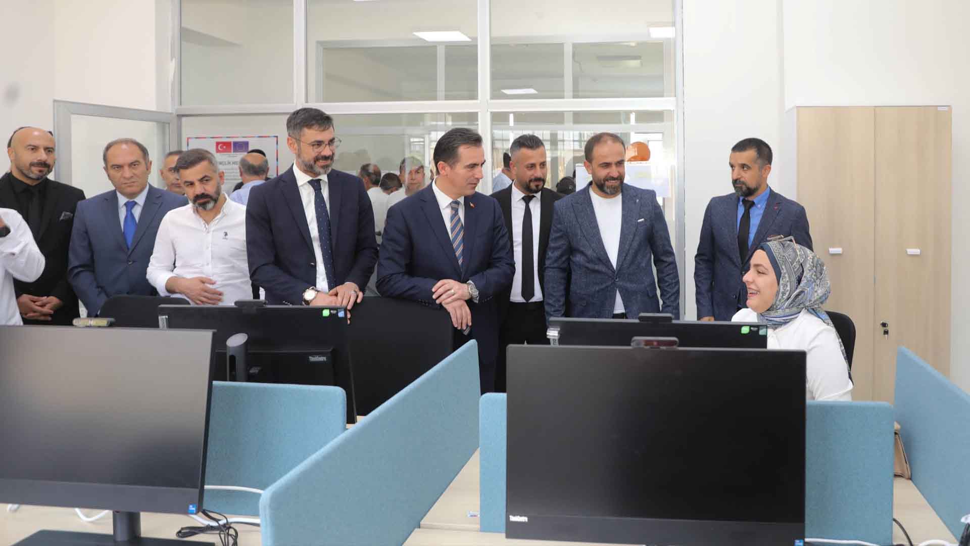 Bitlis’te Dijital Gençlik Merkezi Di̇gem Açıldı 6