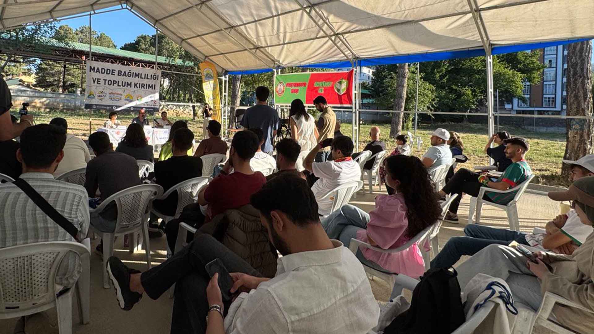 Bitlis'te Pedallar Bağımlılıkla Mücadele İçin Döndü 2