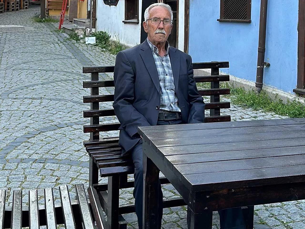 Cenazeyi Cikarip Yandaki Mezara Defnettiler 5