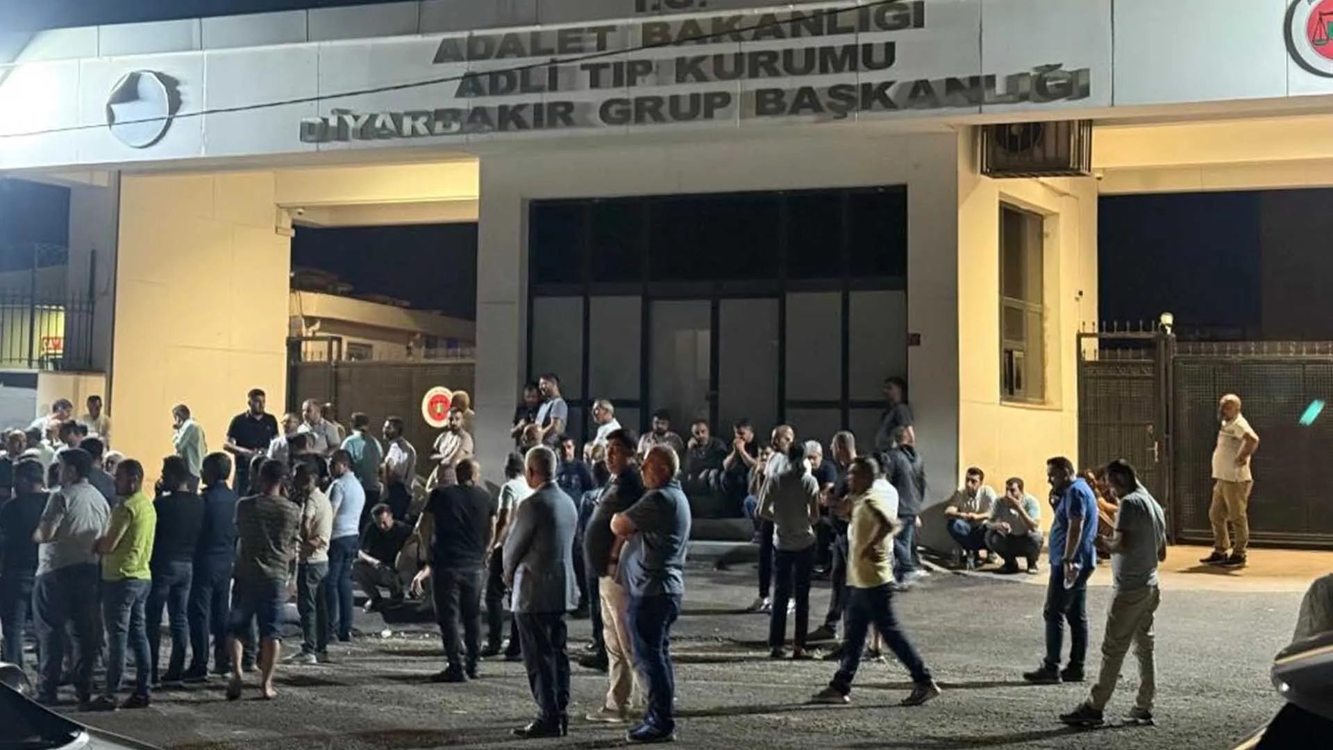 Diyarbakirda Akraba Aileler Arasinda Silahli Arazi Kavgasi 2 Olu 4
