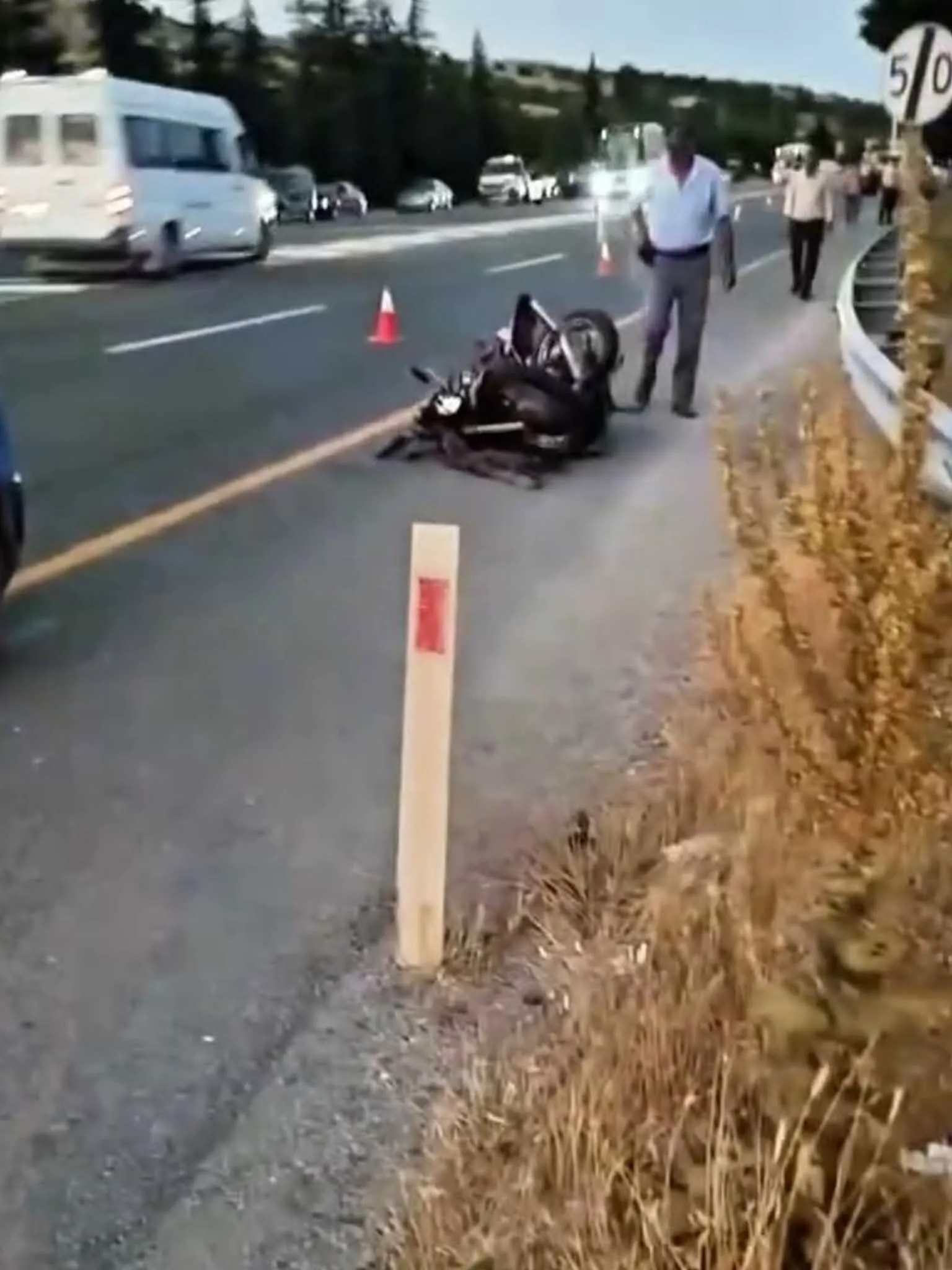 Otomobil Ile Motosiklet Carpisti 1 Olu 2