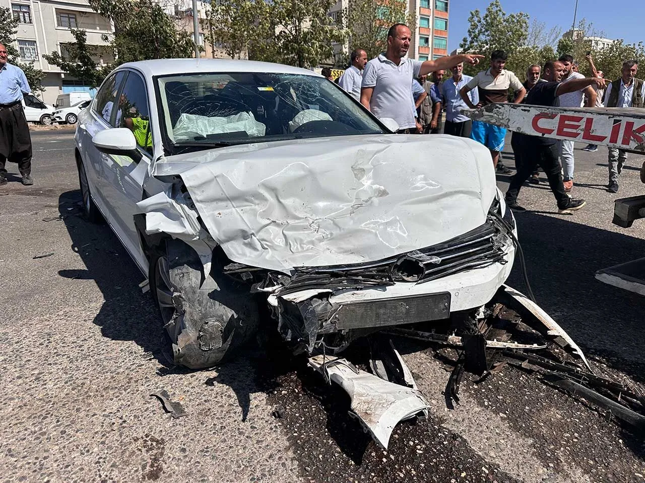 Siverekte Iki Otomobil Kafa Kafaya Carpisti 1 Olu 4 Yarali 2