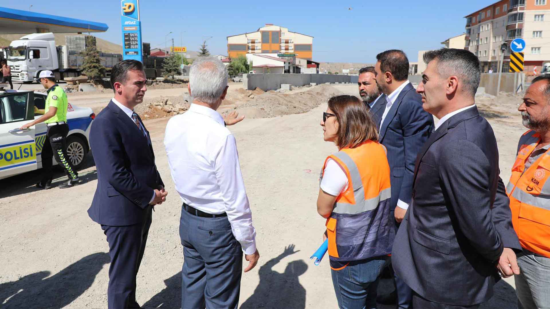 Ulaştırma Bakanı Tatvan Karşıyaka Kavşağı'nı İnceledi, Açılış Ağustos’ta