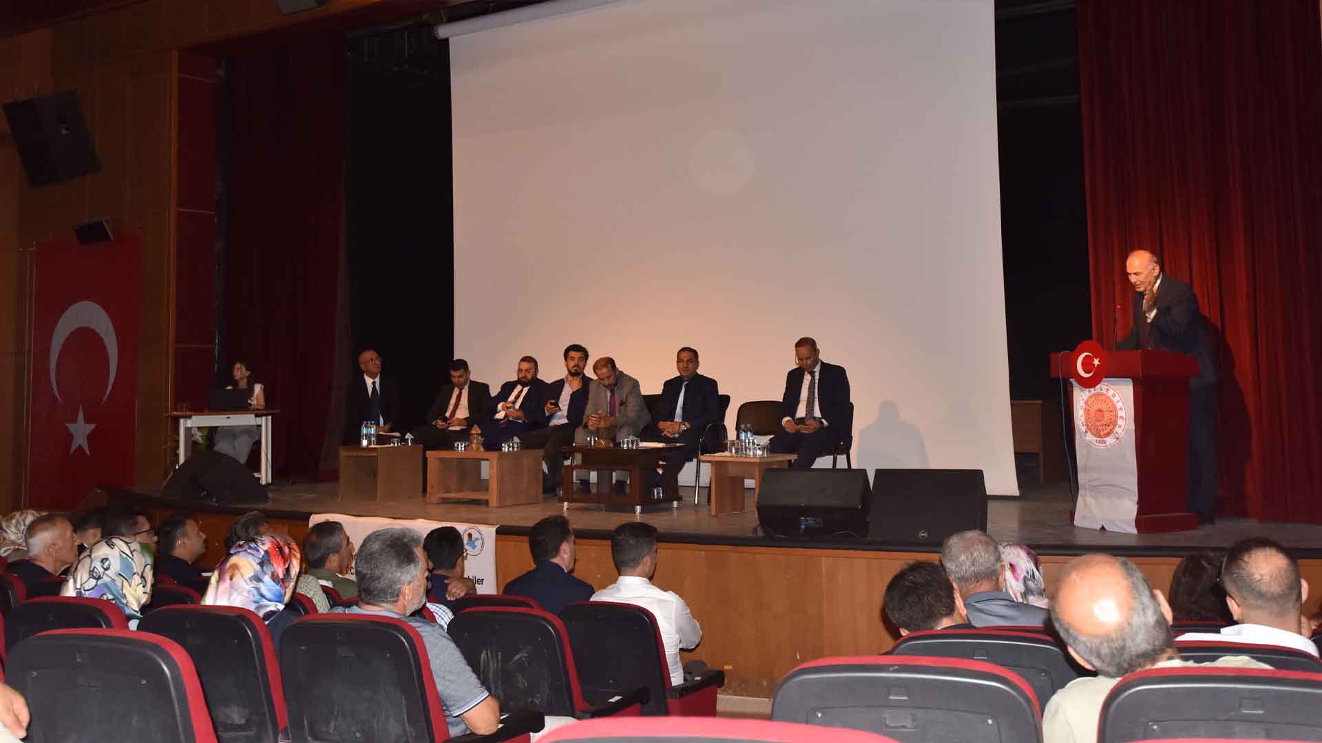 Ahlat’ta Yatırım Ve İstihdam Çalıştayı Değerlendirildi 1